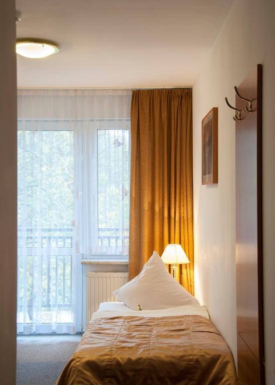 Relax Inn Health & Spa Устроне-Морске Экстерьер фото